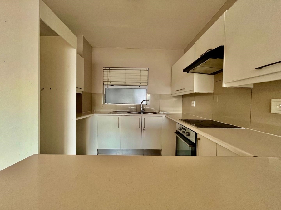 3 Bedroom Property for Sale in Wynberg Upper Western Cape